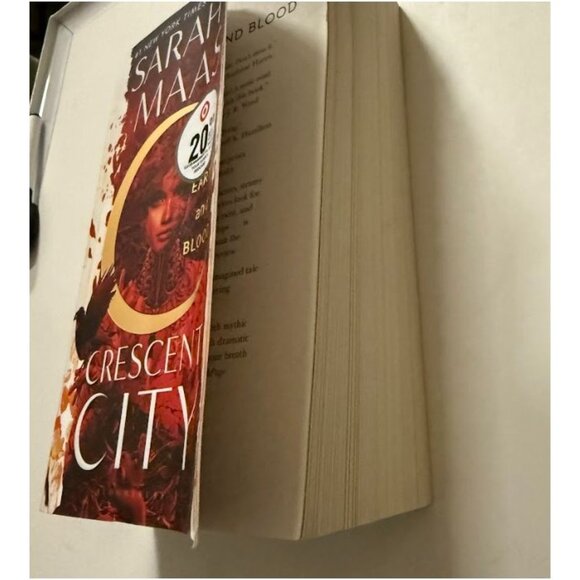 House of Earth and Blood - (Crescent City) by Sarah J Maas - Picture 2 of 4